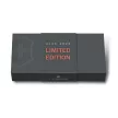VICTORINOX Swiss Army Evoke zsebkés, alox, Limited Edition 2025 Stone Red