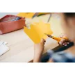 FISKARS Classic gyermekolló (13 cm) narancssárga