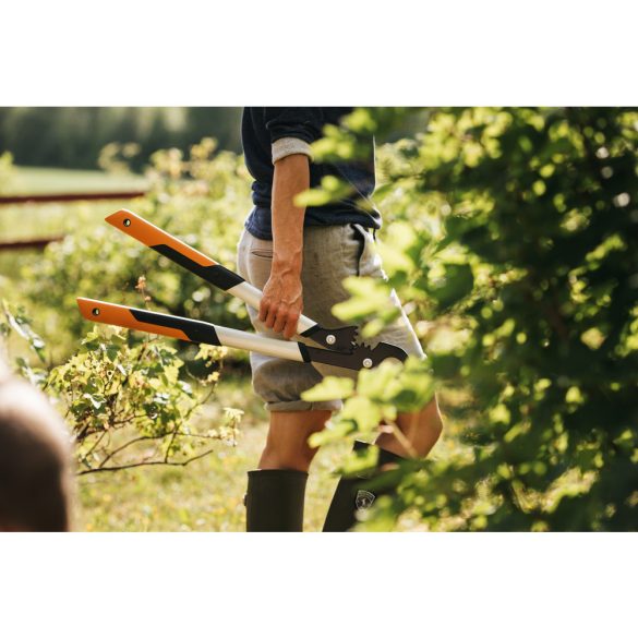 FISKARS PowerGearX fém fogaskerekes ágvágó, horgos pengével (M) LX94