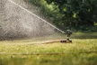 FISKARS Performance pulzáló kör esőztető, leszúrható be/ki >500 m2 (XL)